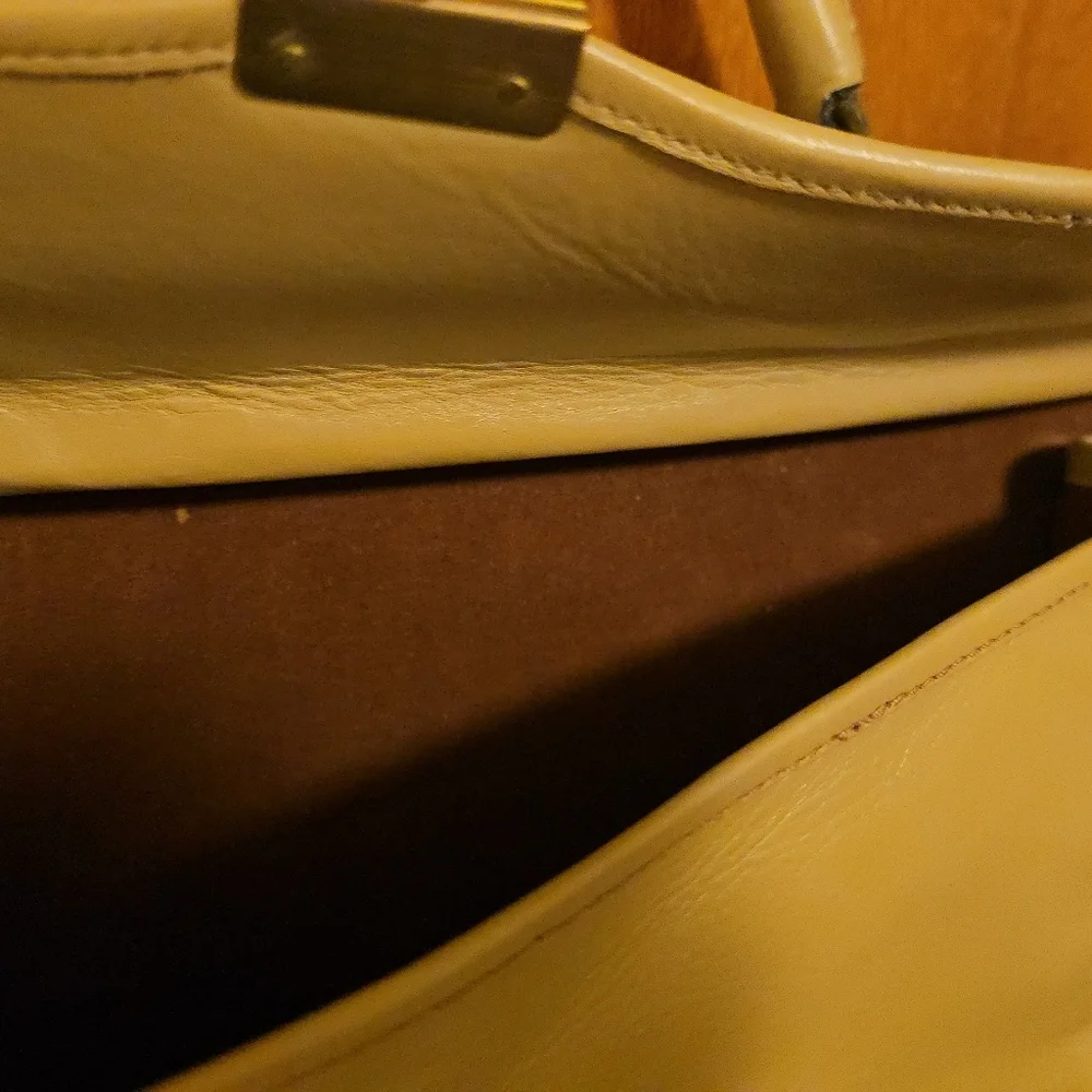 Vintage Gucci Tan Beige Leather Handbag